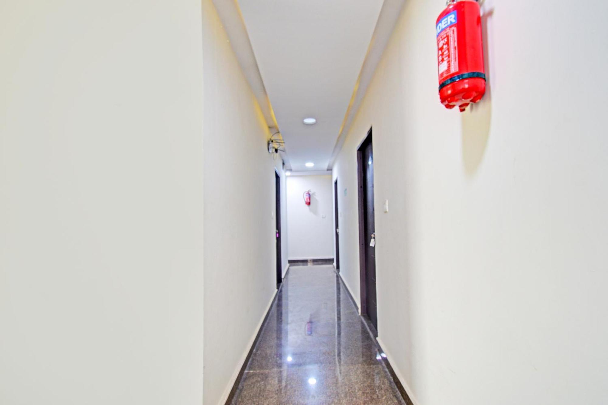 Super Hotel O Kondapur Hyderabad Formerly Dunes Inn Kondapur (Telangana) Esterno foto